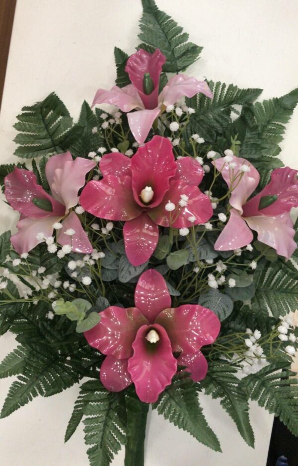 Composizioni con fiori artificiali per la