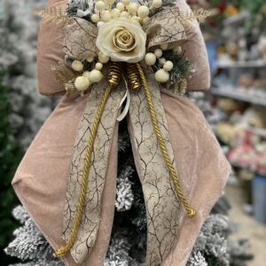 FIOCCO NATALIZIO IN VELLUTO TORTORA CON ROSA cm 60