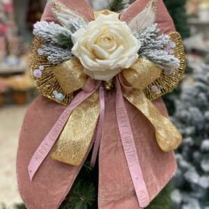 FIOCCO NATALIZIO IN VELLUTO ROSA CON DECORI PANNA E  ORO cm 60