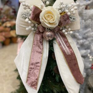 FIOCCO NATALIZIO IN VELLUTO PANNA CON BOCCIOLO DI ROSA IN VELLUTO PANNA E DECORI cm 60