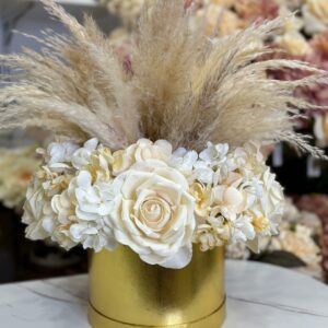 Box fiori artificiali profumati con rose, ortensie e pampas Ø 40 cm