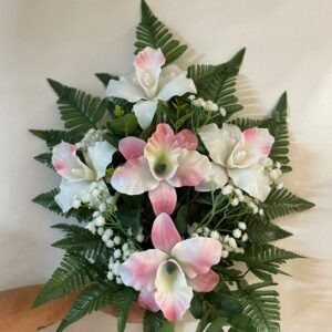 Fiori artificiali per cimitero mazzo con cinque catleya in vetroresina pink e crema pink