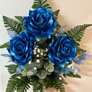 Fiori artificiali per cimitero mazzo con rose blu in velluto