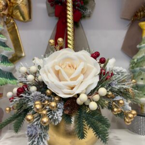 Centrotavola natalizio, ampolla oro con rose panna in velluto e decori Ø 30 cm