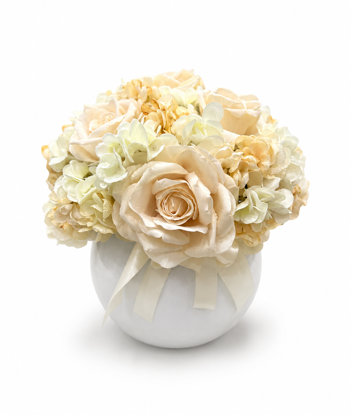 Centrotavola con fiori artificiali composto da rose in velluto e ortensie Ø 40