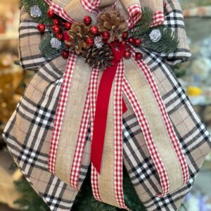 FIOCCO NATALIZIO TARTAN SCOZZESE MARRONE, CON NASTRI, PIGNE, BACCHE E DECORI cm 60