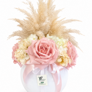 Centrotavola con Rosa Rosa, Ortensie e Pampas Naturali | Tonino Fiori Design