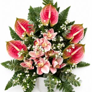Composizione floreale artificiale da terra per tomba con orchidee e anthurium rosa